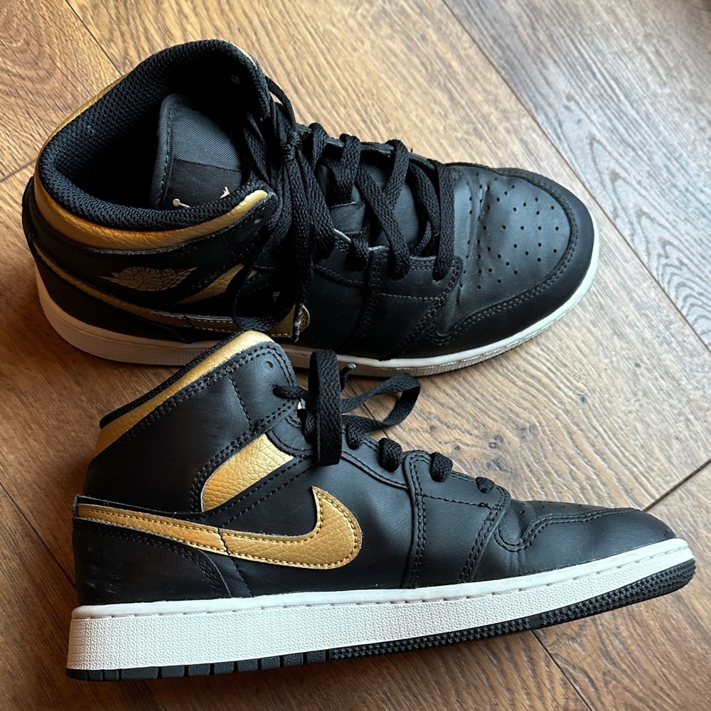 Nike Kids Black and Gold High-Top Sneakers